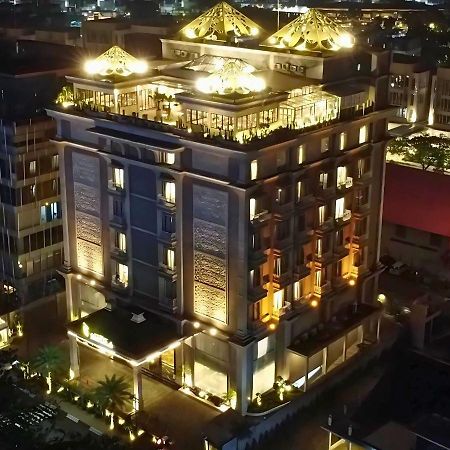 The Grantage Hotel & Sky Lounge Serpong Exterior photo